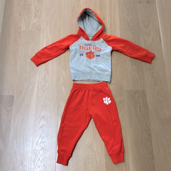 Clemson Wes and Willy Fleece Hoodie and Pants - Picture 1 of 5